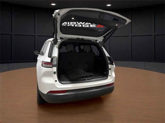 2024 Jeep Grand Cherokee L Altitude 4x4