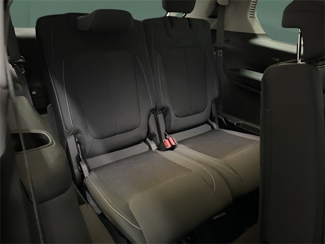 2024 Jeep Grand Cherokee L Laredo 4x4