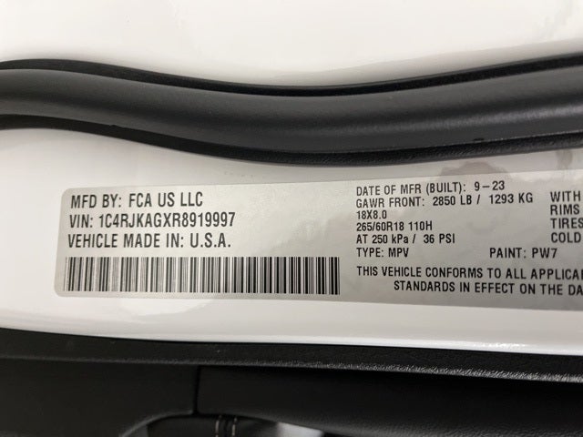 2024 Jeep Grand Cherokee L Laredo 4x4