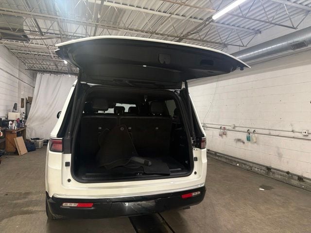 2024 Jeep Wagoneer Series II 4x2
