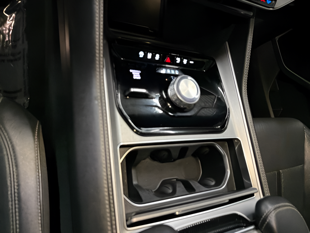 2025 Jeep Wagoneer Carbide 4x4