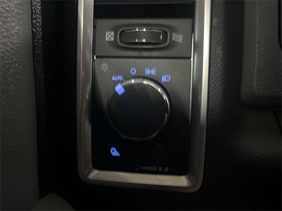 2018 RAM 1500 SLT Quad Cab 4x4 6'4' Box