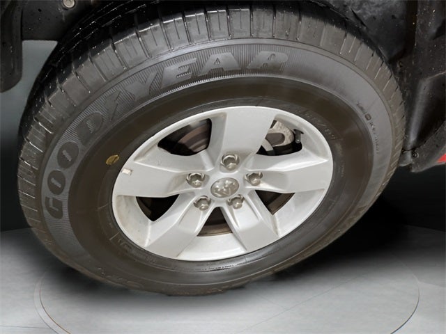 2023 RAM 1500 Classic SLT Crew Cab 4x4 5'7' Box