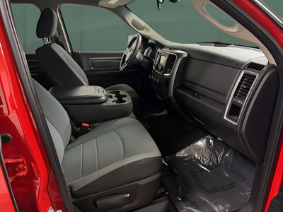 2021 RAM 1500 Classic SLT Crew Cab 4x4 5'7' Box