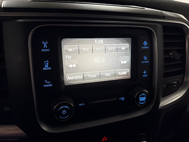 2021 RAM 1500 Classic SLT Crew Cab 4x4 5'7' Box