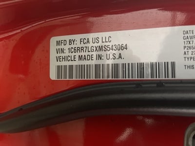 2021 RAM 1500 Classic SLT Crew Cab 4x4 5'7' Box