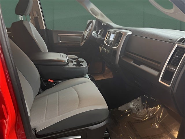 2021 RAM 1500 Classic SLT Crew Cab 4x4 5'7' Box