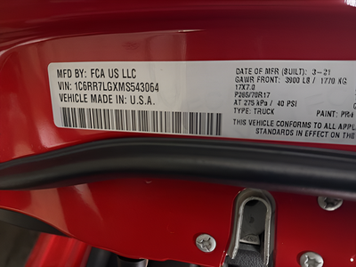 2021 RAM 1500 Classic SLT Crew Cab 4x4 5'7' Box