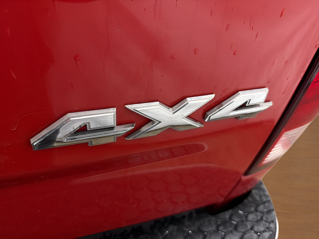 2021 RAM 1500 Classic SLT Crew Cab 4x4 5'7' Box