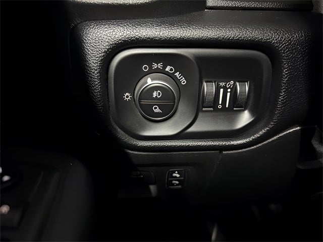 2019 RAM 1500 Big Horn/Lone Star Quad Cab 4x4 6'4' Box