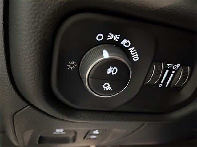 2026 RAM Ram 1500 RAM 1500 LARAMIE CREW CAB 4X4 6'4' BOX