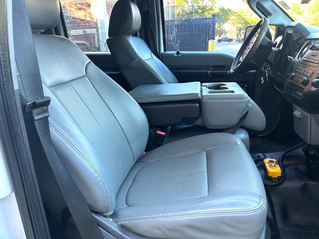 2016 Ford F-550 Chassis DRW