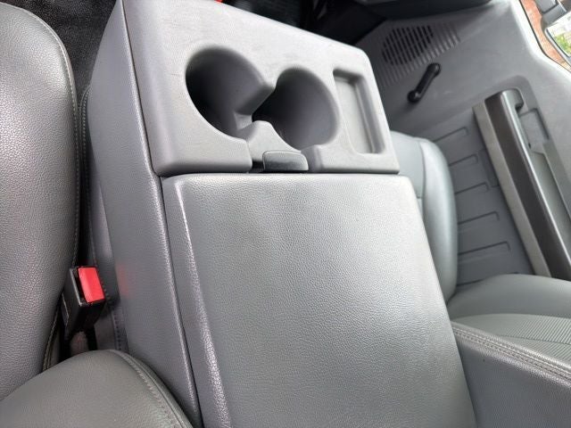 2015 Ford F-550 Chassis DRW