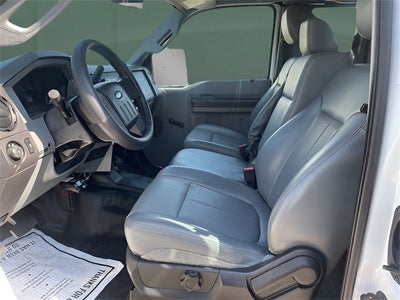 2013 Ford F-550 Chassis XL