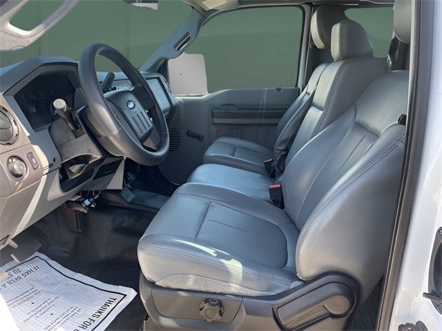 2013 Ford F-550 Chassis XL