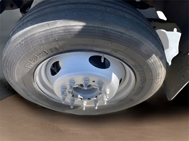 2013 Ford F-550 Chassis XL