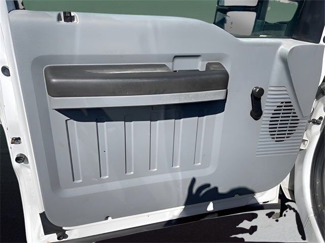 2013 Ford F-550 Chassis XL