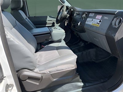 2015 Ford F-550 Chassis XL