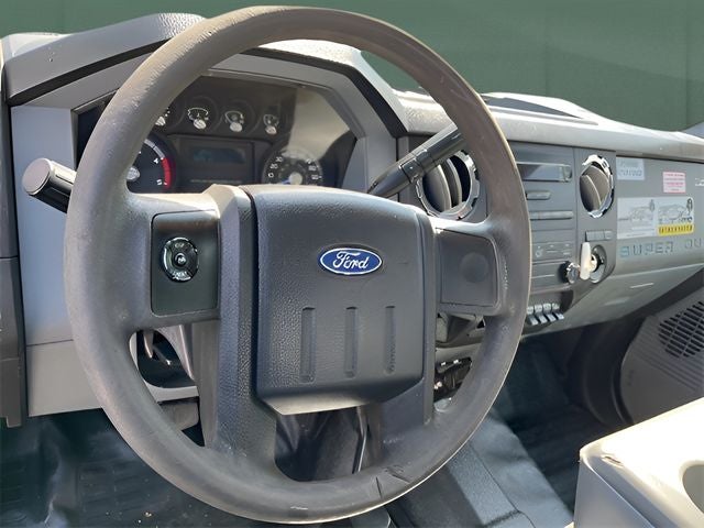 2015 Ford F-550 Chassis XL