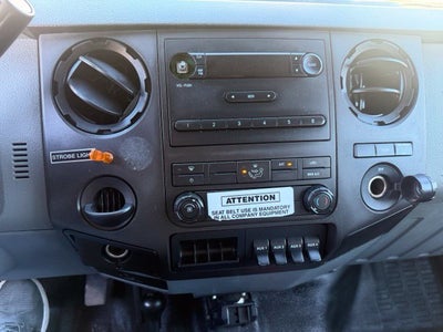 2014 Ford F-550 Chassis Lariat DRW