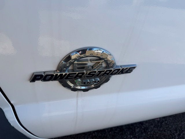 2014 Ford F-550 Chassis Lariat DRW