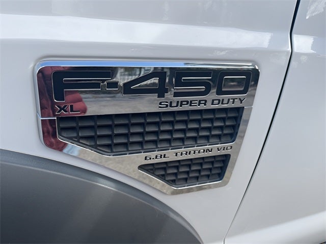 2009 Ford F-450 Chassis DRW