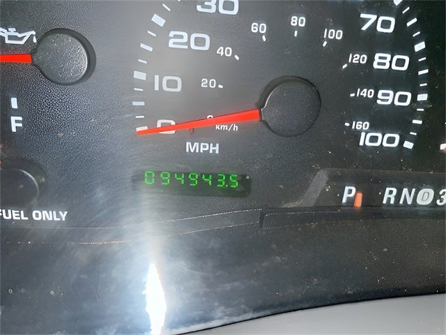 2004 Ford F-550 Chassis XL