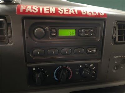 2004 Ford F-550 Chassis XL