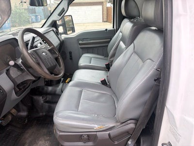 2014 Ford F-350 Chassis DRW