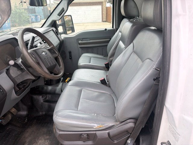 2014 Ford F-350 Chassis DRW