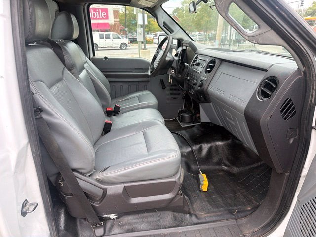 2014 Ford F-350 Chassis DRW