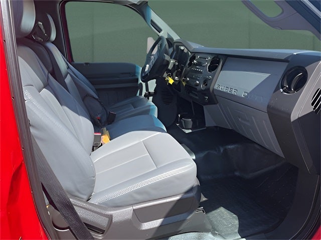 2016 Ford F-350 Chassis XL