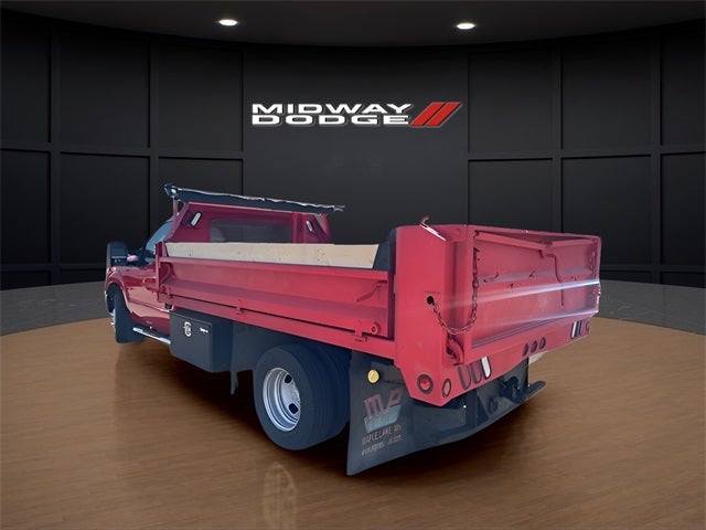 2016 Ford F-350 Chassis XL