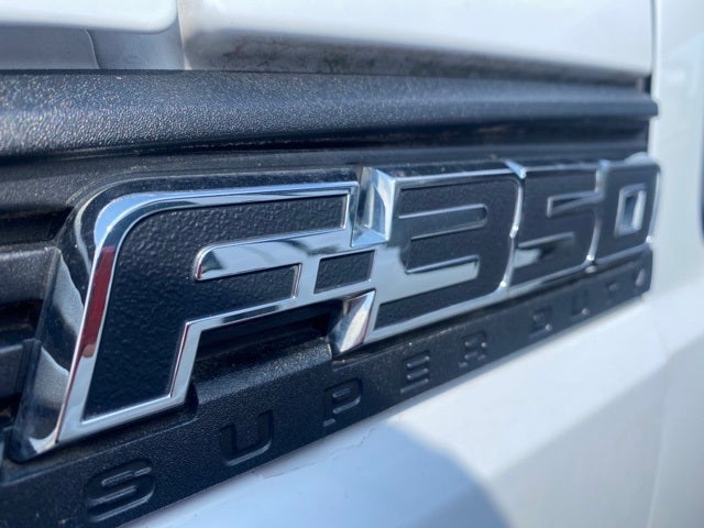 2011 Ford F-350 Chassis XL