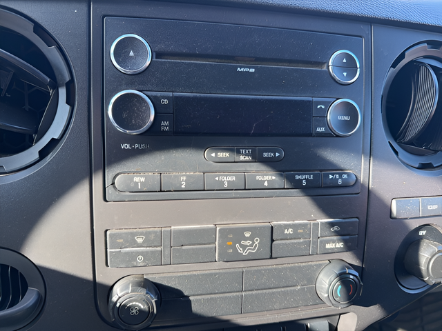 2011 Ford F-350 Chassis XL DRW