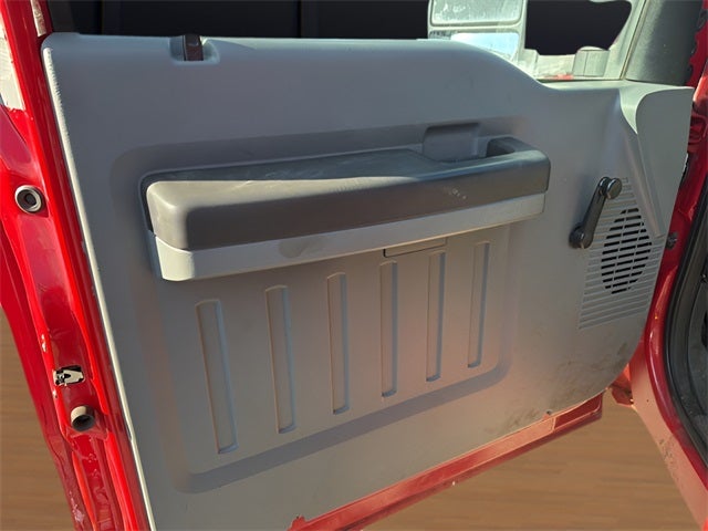 2011 Ford F-350 Chassis XL DRW