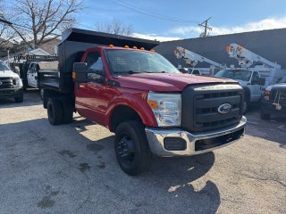 2011 Ford F-350 Chassis XL DRW
