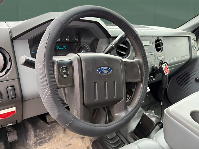 2013 Ford F-350 Chassis DRW