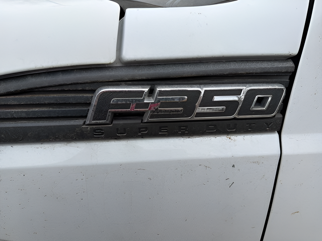 2013 Ford F-350 Chassis DRW