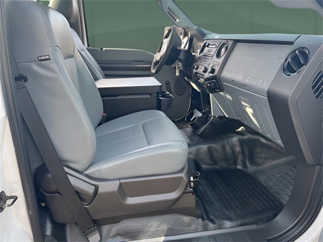 2013 Ford F-450 Chassis XL