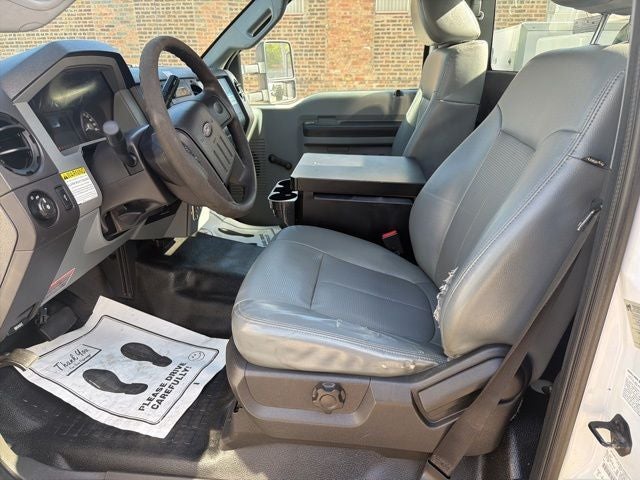 2013 Ford F-450 Chassis DRW