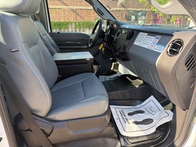 2013 Ford F-450 Chassis DRW