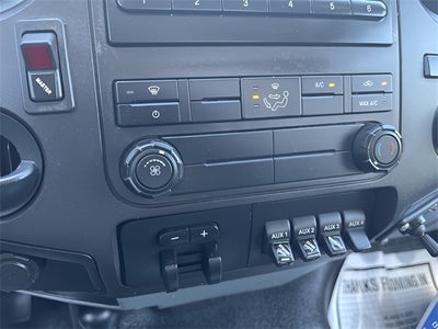 2012 Ford F-450 Chassis XL