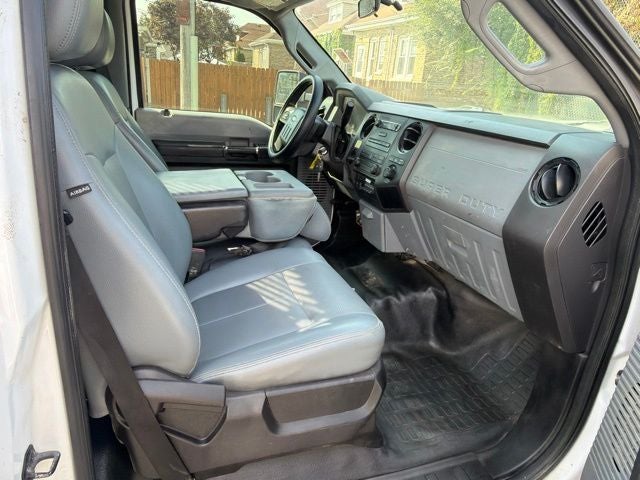 2012 Ford F-550 Chassis DRW
