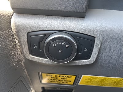 2017 Ford F-550 Chassis XL