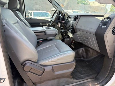 2014 Ford F-550 Chassis XL DRW