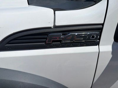 2014 Ford F-550 Chassis XL DRW