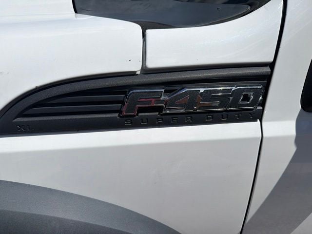 2014 Ford F-550 Chassis XL DRW