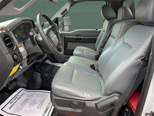 2015 Ford F-550 Chassis XL