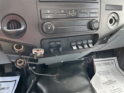 2015 Ford F-550 Chassis XL